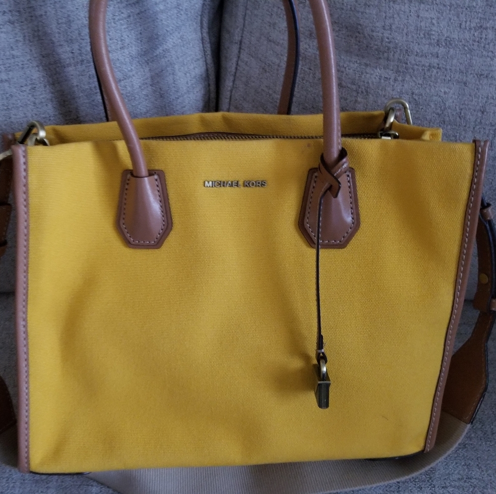 Micheal kors mercer bag